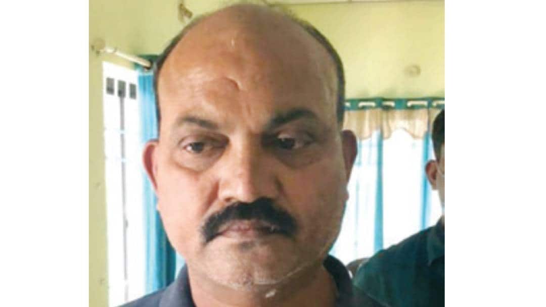 Vigilance arrests SI while receiving bribe from NRI for bail | Kerala Vigilance| SI arrested for taking bribe