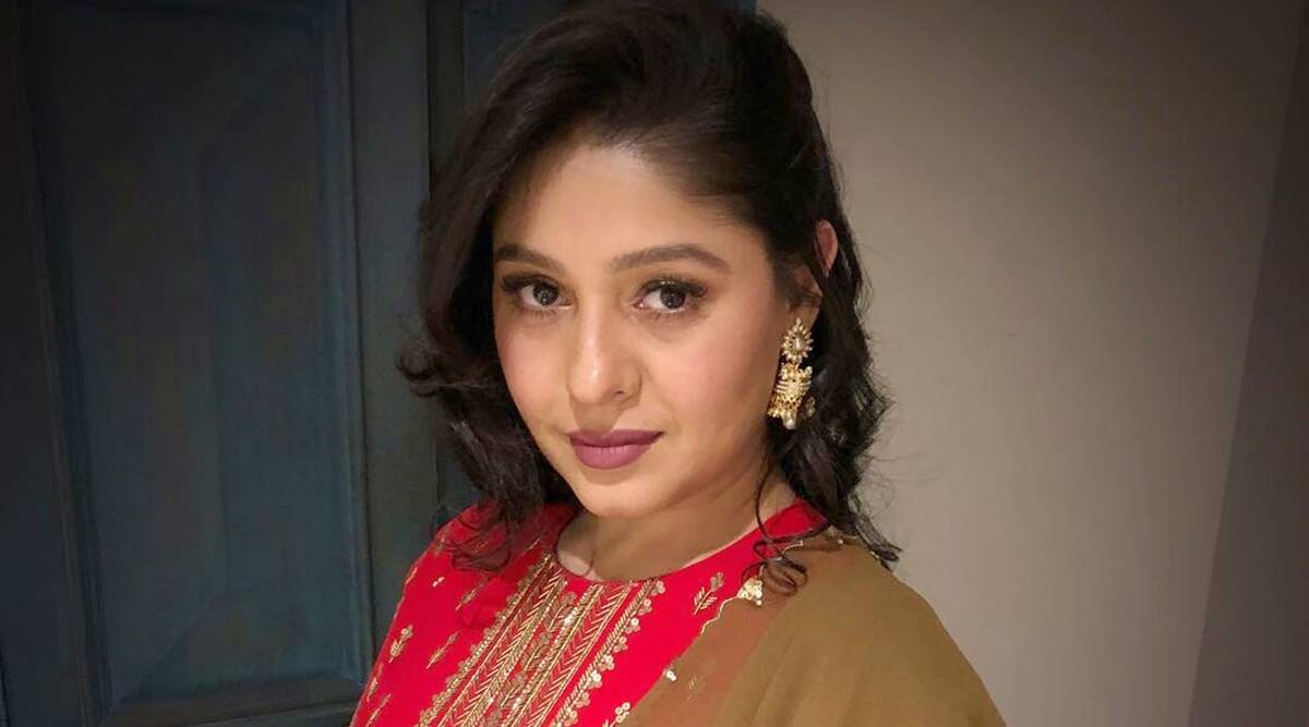 Sunidhi Chauhan recalls her best songs: Had no idea I was singing Kaisi Paheli for Rekha ji, she emoted it like a goddess | Entertainment News,The Indian Express