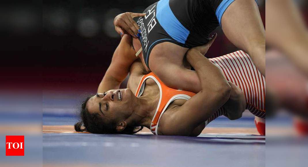 Vinesh Phogat sends apology to WFI, may still not be allowed to compete at Worlds | More sports News - Times of India
