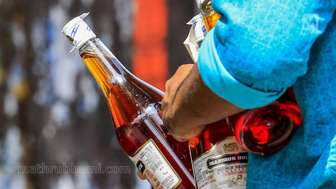 Keralites consume 5 lakh litres of liquor a day | Kerala consumes 5 lakh litres of alcohol per day