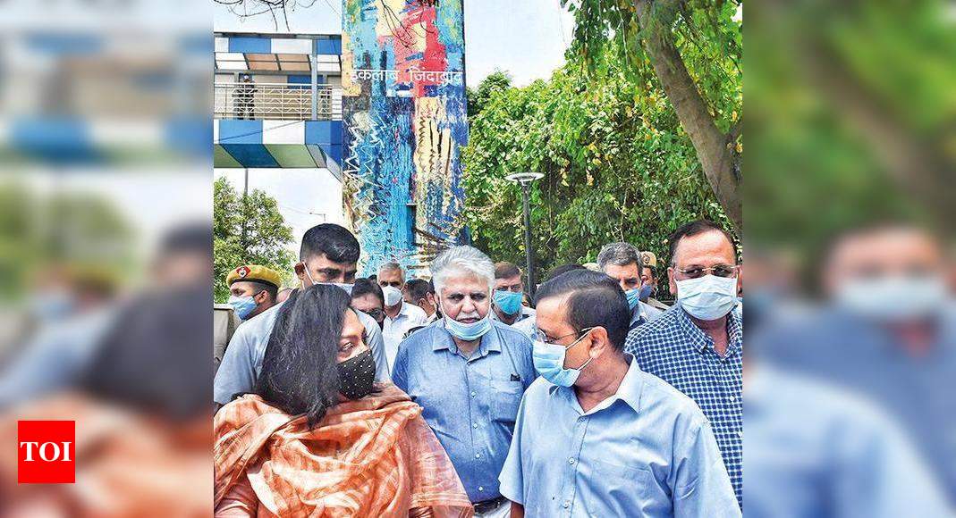 City roads to be beautified, redesigned: CM | Delhi News - Times of India
