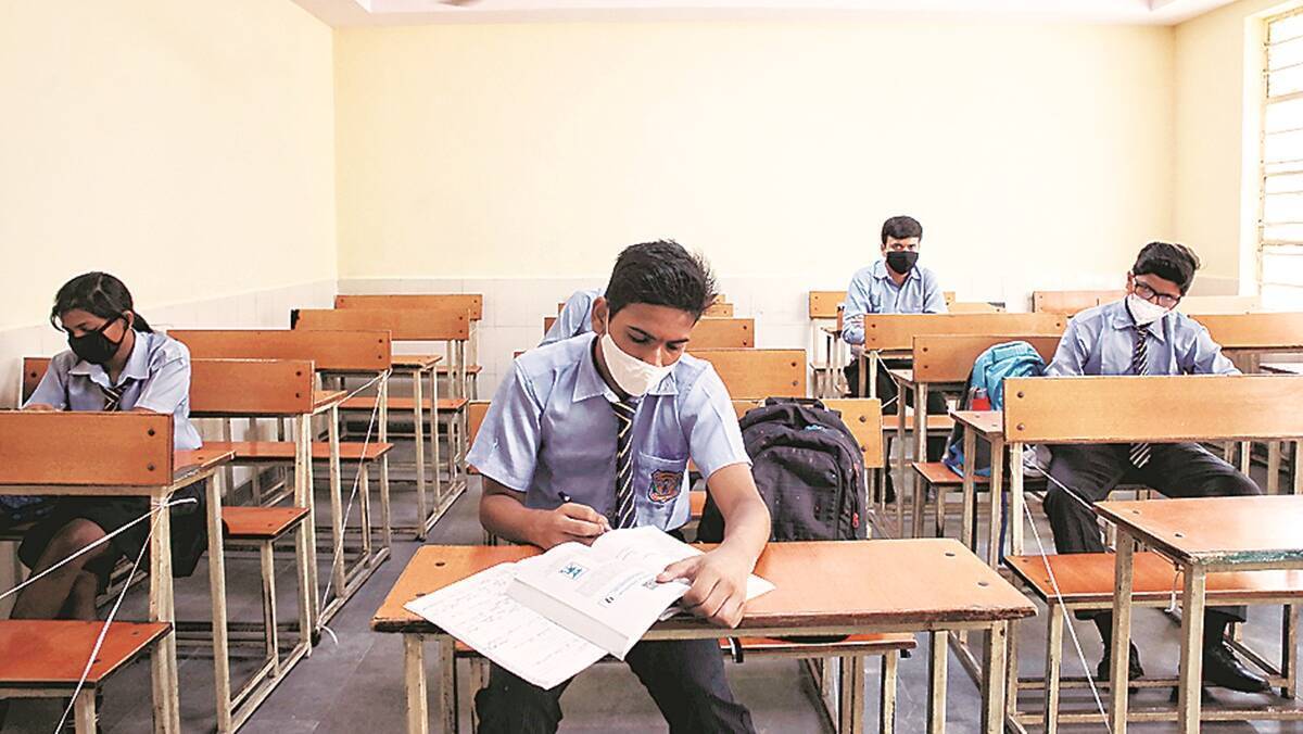 Delhi: Education dept to centrally track attendance of reservation students in private schools to curb dropouts | Cities News,The Indian Express