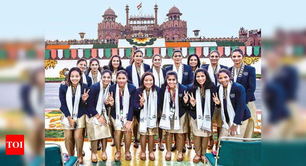 Under Covid shadow, Independence Day celebration at Red Fort has Olympians in limelight | Delhi News - Times of India