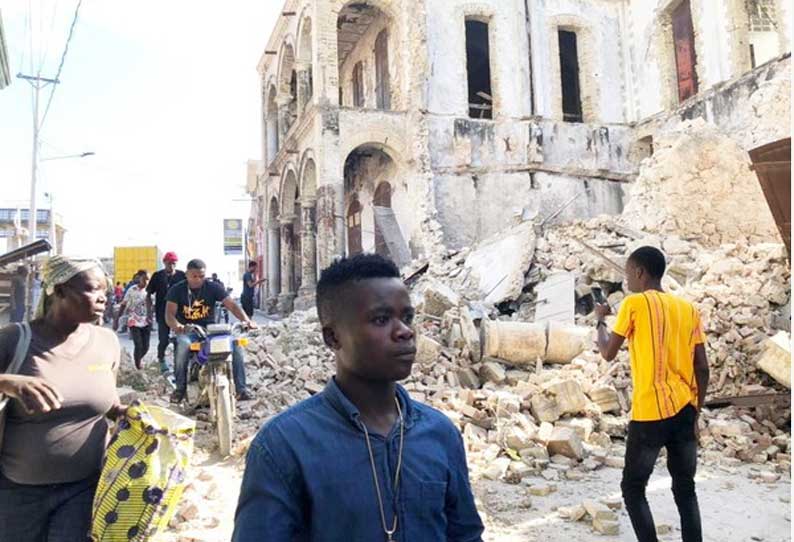 Toll from earthquake in Haiti rises to 1,297 || ஹைதி நிலநடுக்கம்: பலி எண்ணிக்கை 1,297 -ஆக உயர்வு