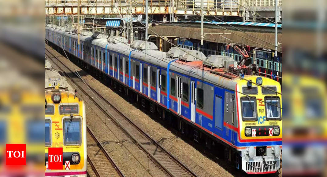 Mumbai News LIVE Updates: Fully vaccinated Mumbaikars to travel in local trains from August 15  - The Times of India