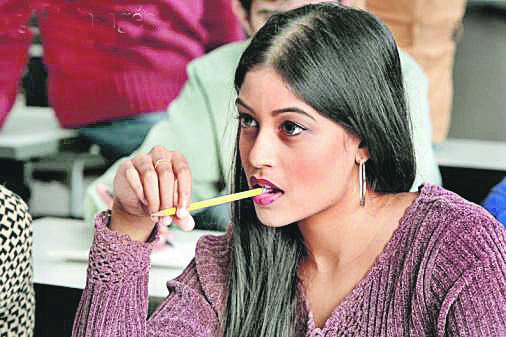 More Than 300 Application For Bcom First Year - संजौली कॉलेज में बीकॉम की सीटों के लिए मारामारी - Shimla News