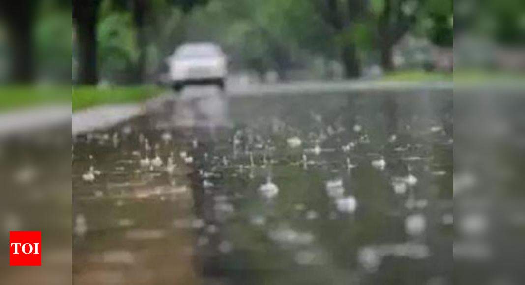 Mumbai: Rain returns after a week, no steep rise in lake levels | Mumbai News - Times of India