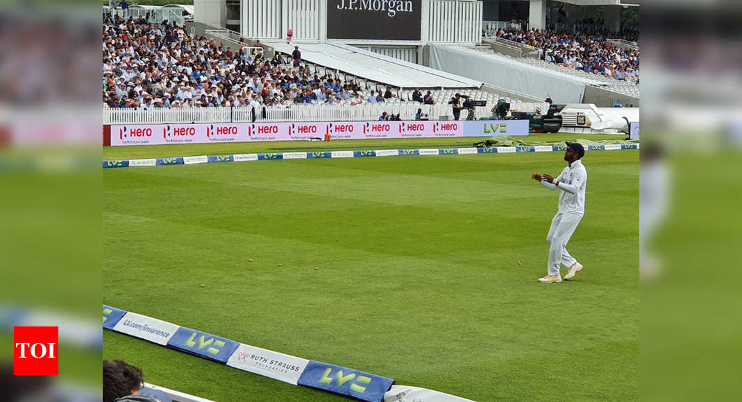 India vs England, 2nd Test: Unruly crowd at Lords throws champagne corks at KL Rahul | Cricket News - Times of India