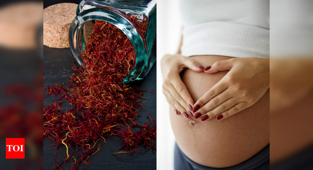 BRAND LOGOS/TOI PLUS LOGO White