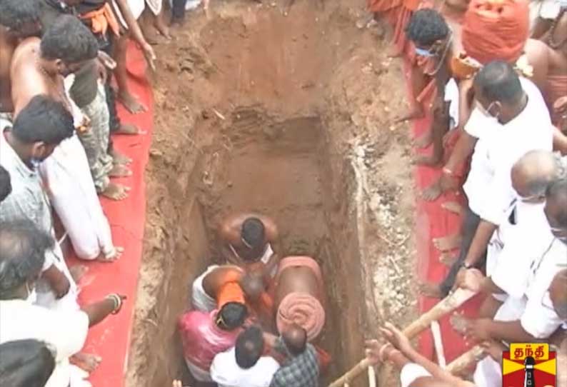 Madurai Aadeenam Arunagirinathars physical condition || மதுரை ஆதீனம் அருணகிரிநாதரின் உடல் நல்லடக்கம்