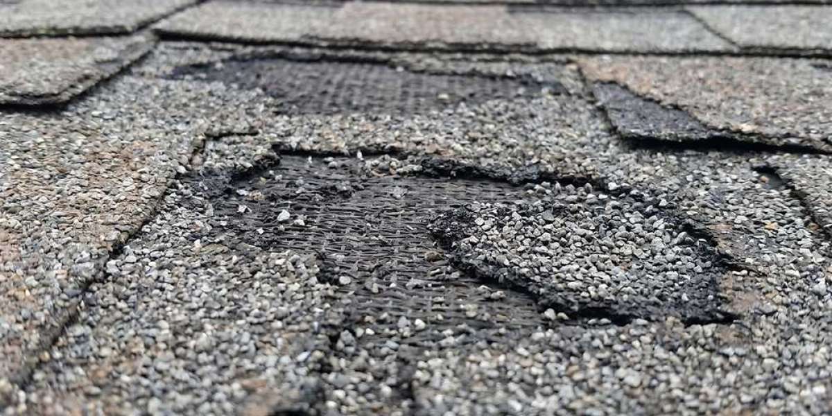 What Causes Asphalt Shingles to Become Brittle in Cold Weather?